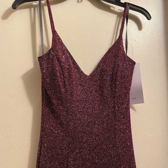 Sparkling Burgundy Red Evening Gown / Prom Dress - Picture 3 of 7